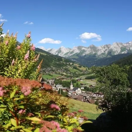 Studio Montagnard Chaleureux Avec Acces Bien-Etre, Proche Pistes Et Navette Gratuite - Fr-1-467-29 Apartment *